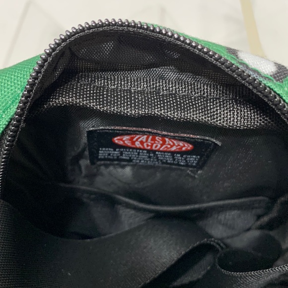 Green canvas crossbody NEW - Picture 7 of 11